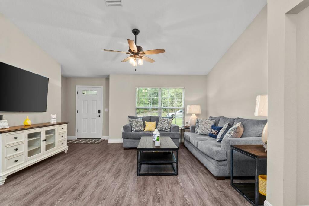 Pet-Friendly, Heated Pool, Close To Everything 3 Bedroom Home ดันเนลลอน ภายนอก รูปภาพ